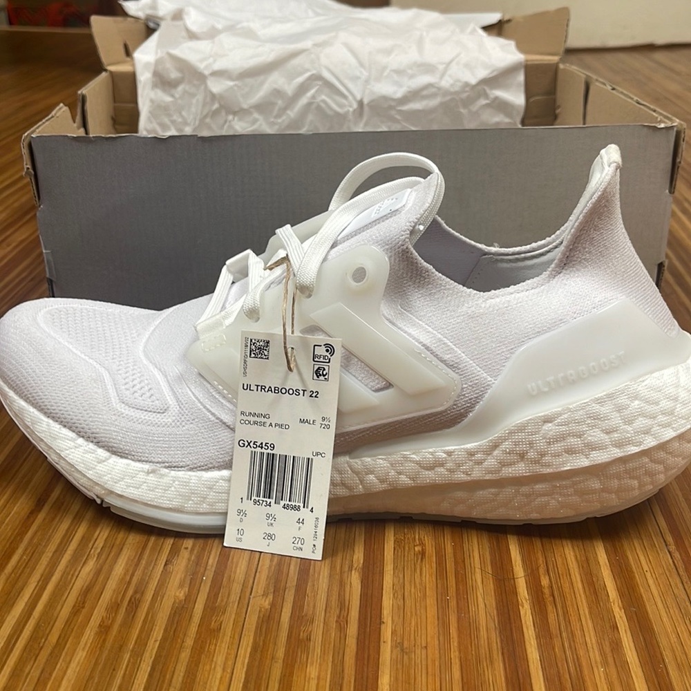 Adidas ultraboost mens size 10 white